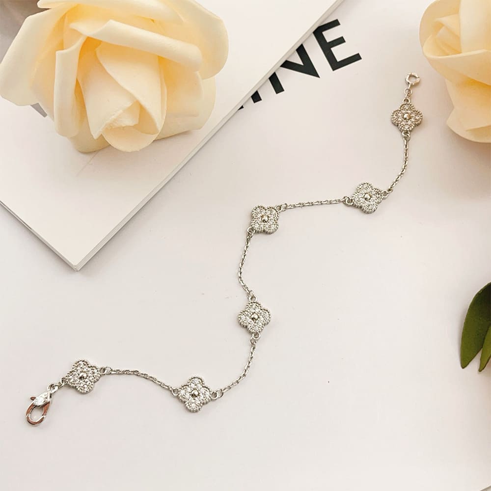 VCA Vintage Alhambra bracelet, 6 motifs