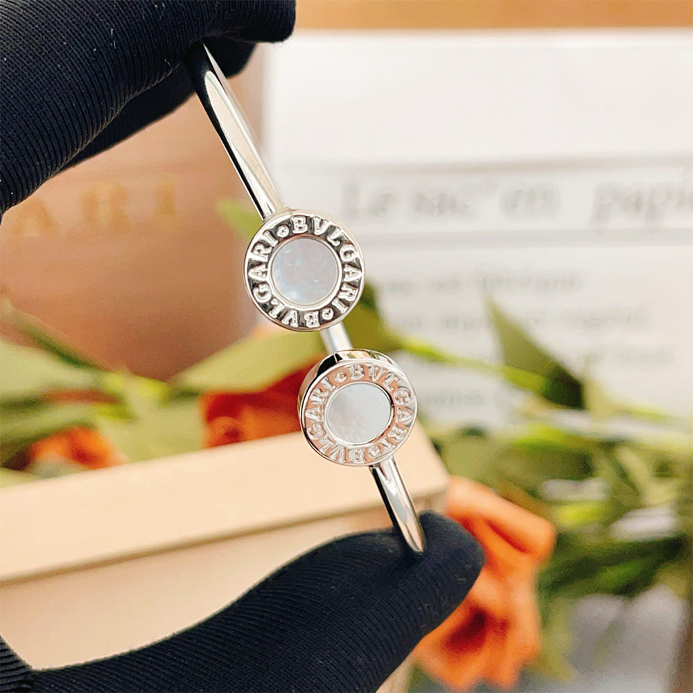 Bv1g*ai bracelet
