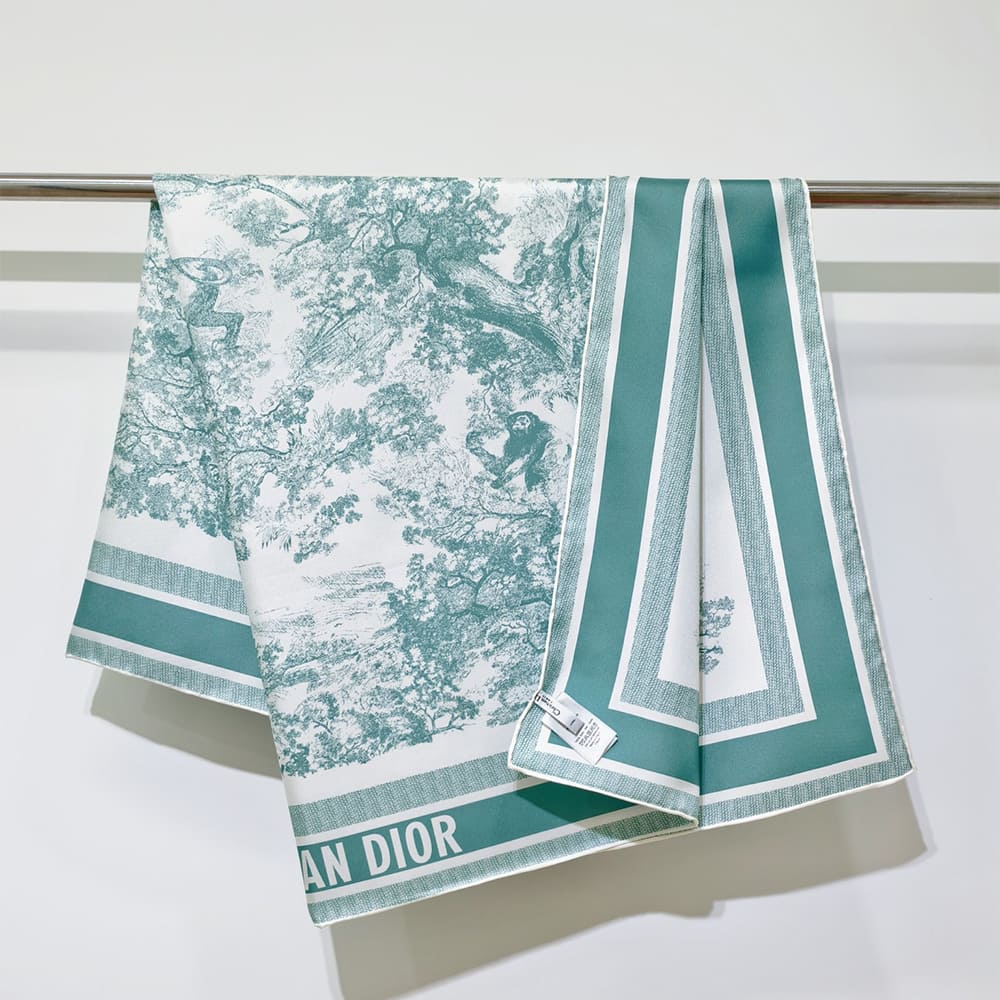 D10r Toile de Jouy Sauvage 90 Square Scarf