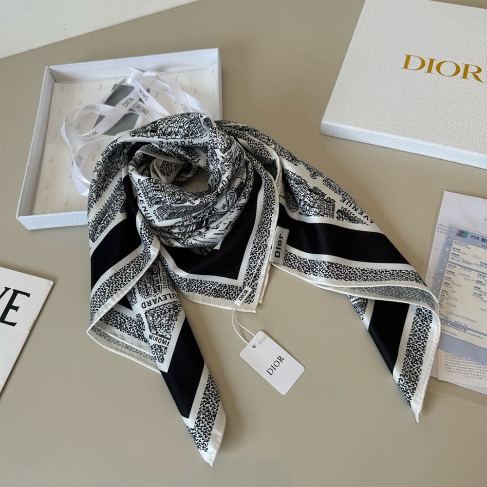 D10r Plan de Paris 90 Square Scarf