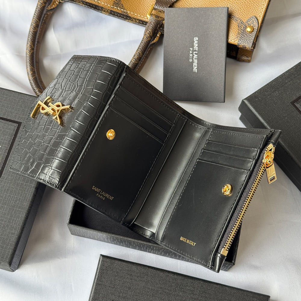 UPTOWN Compact wallet in crocodile-embossed shiny leather(HIGH-END GRADE)