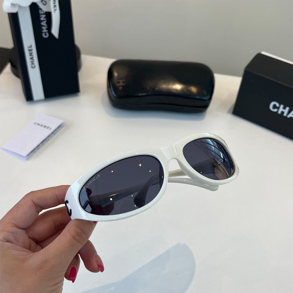 Ch**el Sunglasses