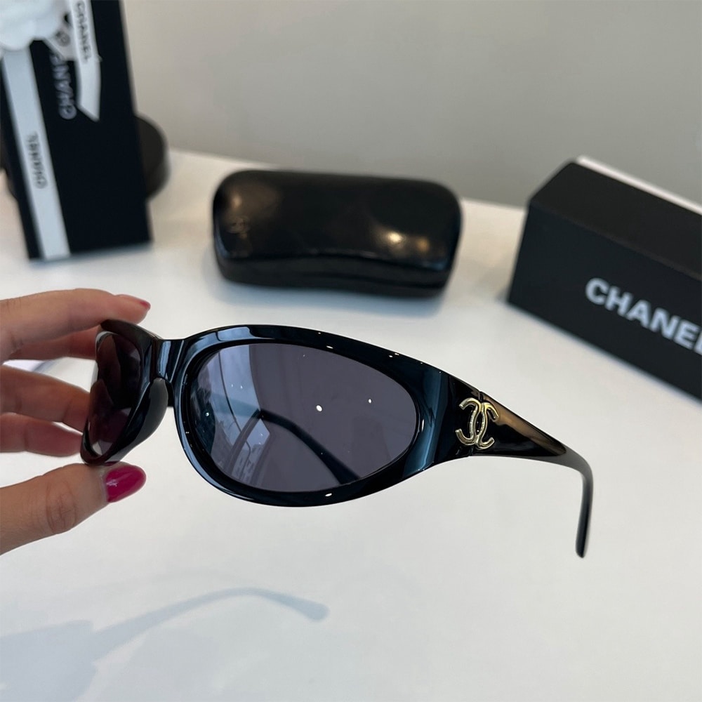 Ch**el Sunglasses