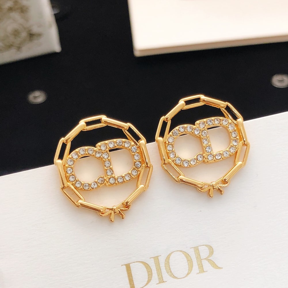 D10r CD Circle Chain Stud Earrings