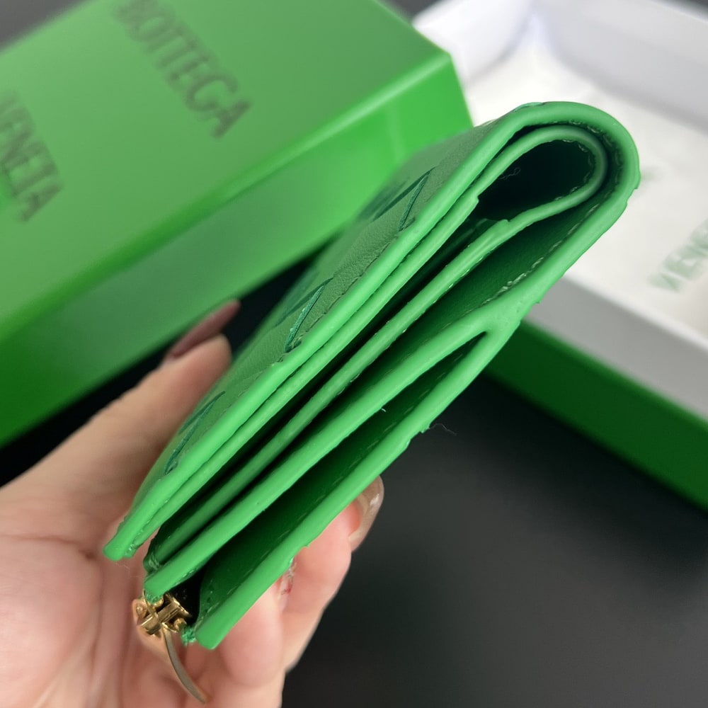 B0tt*ga Ven*ta Intrecciato Small Bi-Fold Wallet(HIGH-END GRADE)