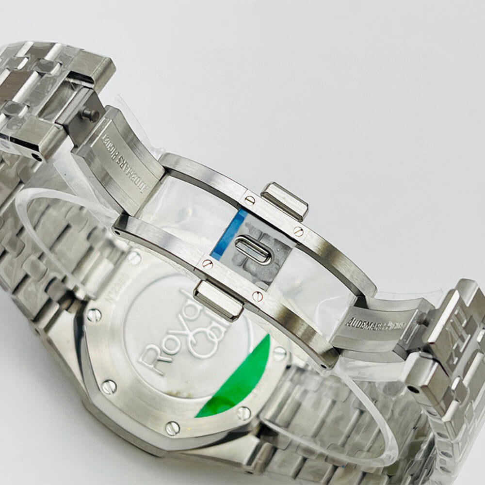 Audemars P1g*et Royal Oak 26331