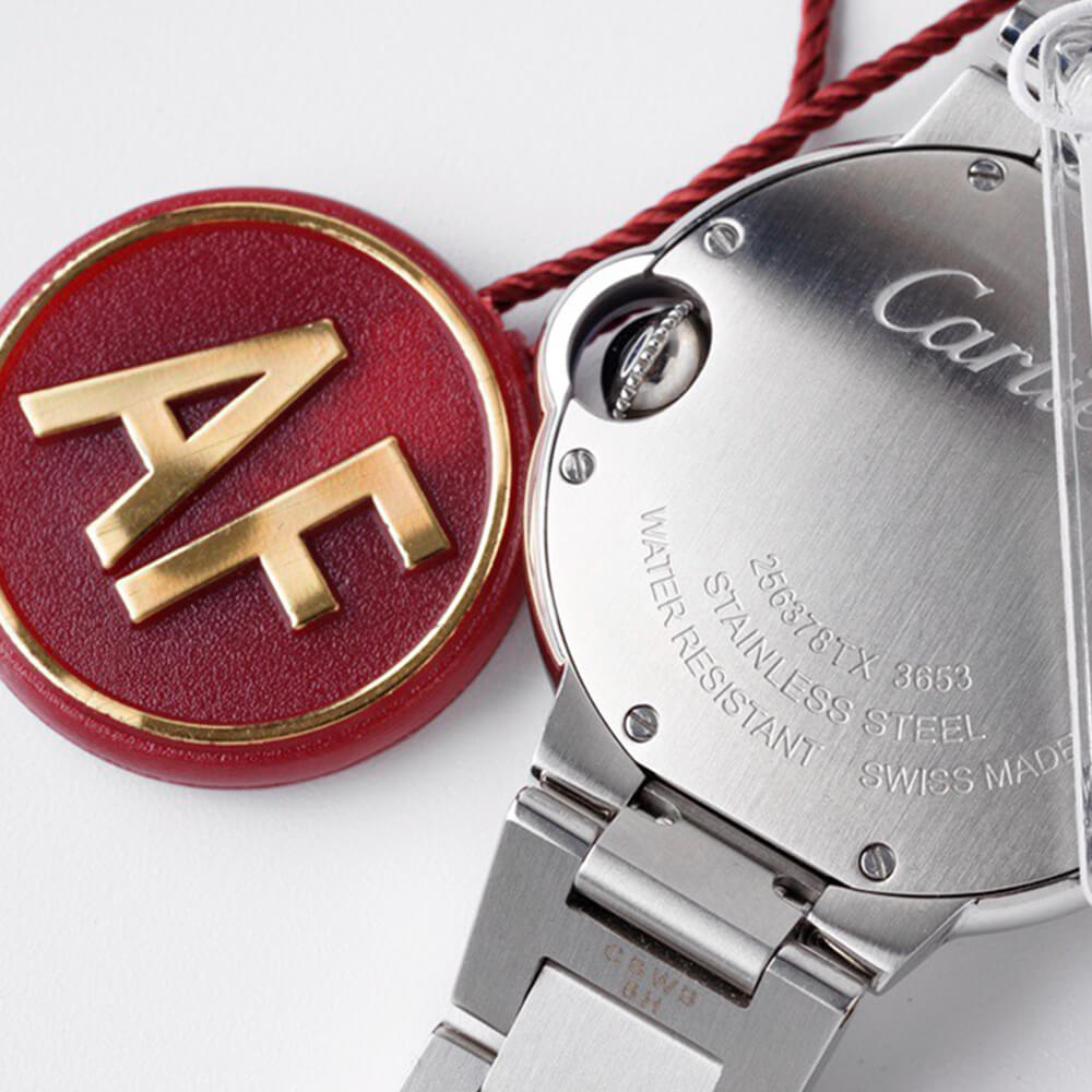 Ca*t1er 33mm Ballon Bleu de Ca*t1er watch