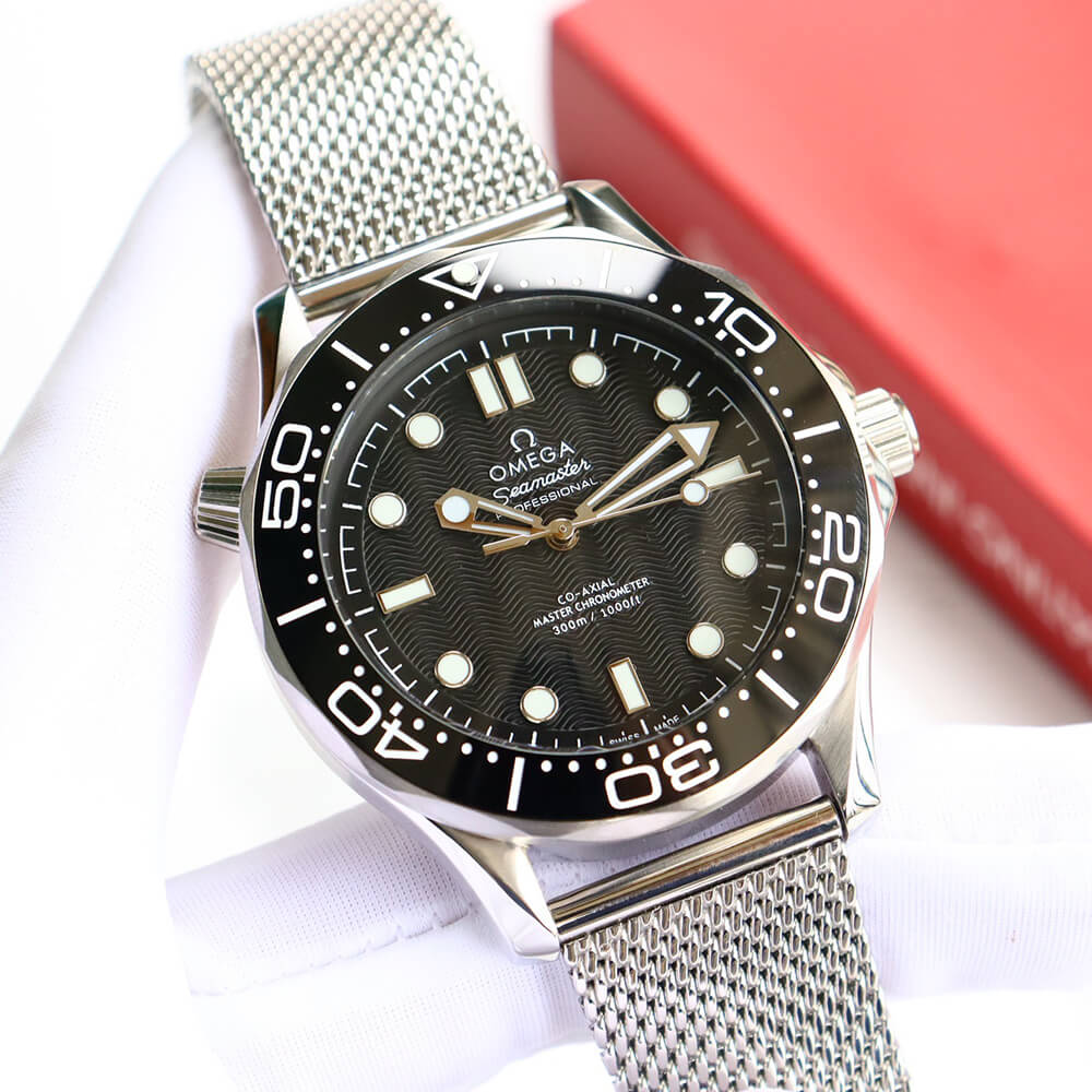0me*ga Seamaster Diver 300M