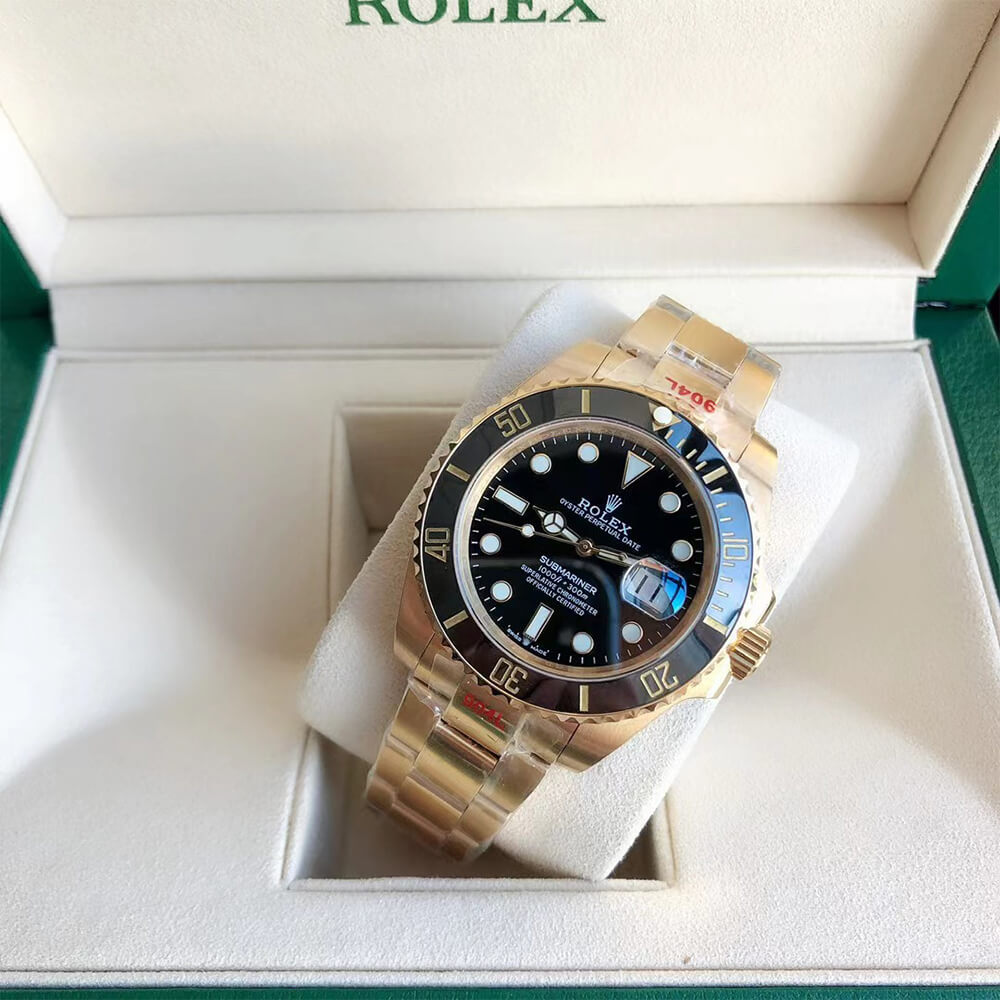 R01ex Submariner Date