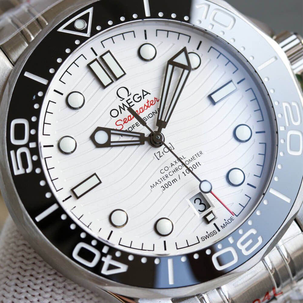 0me*ga Seamaster Diver 300M
