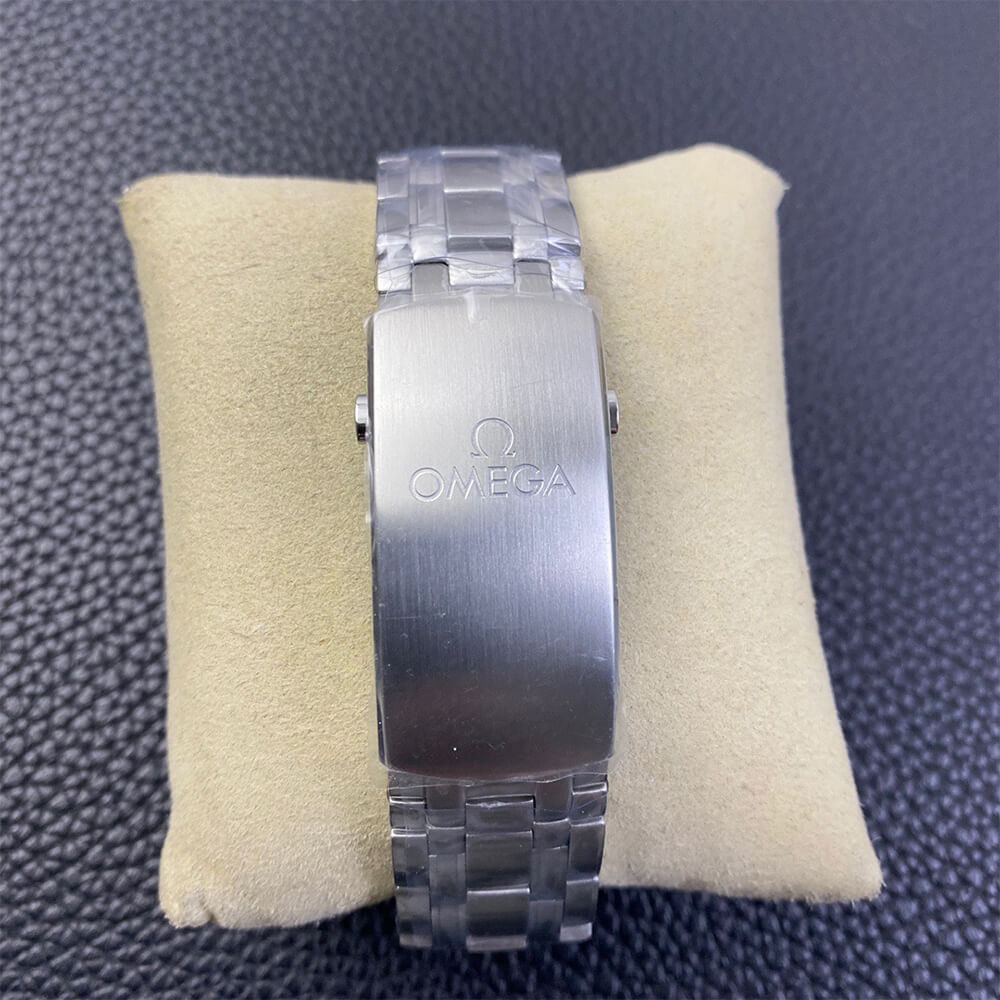 0me*ga Seamaster Diver 300M