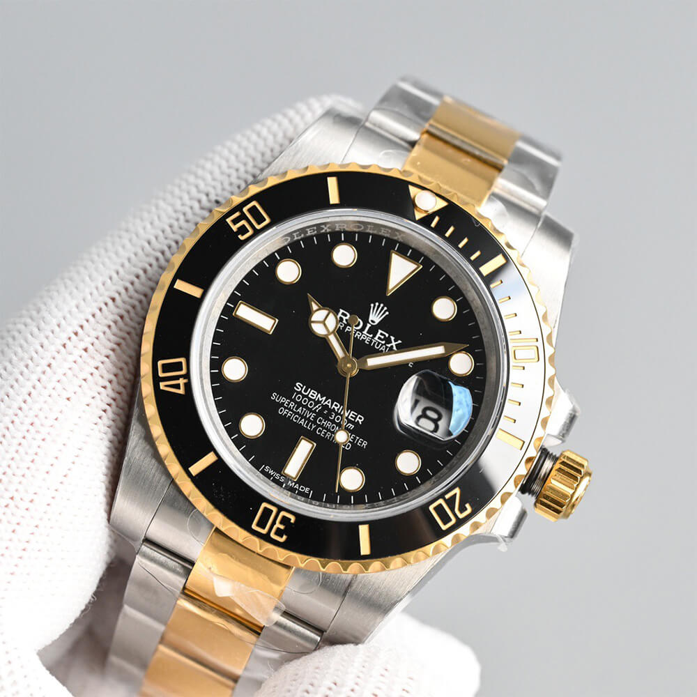R01ex Submariner Date