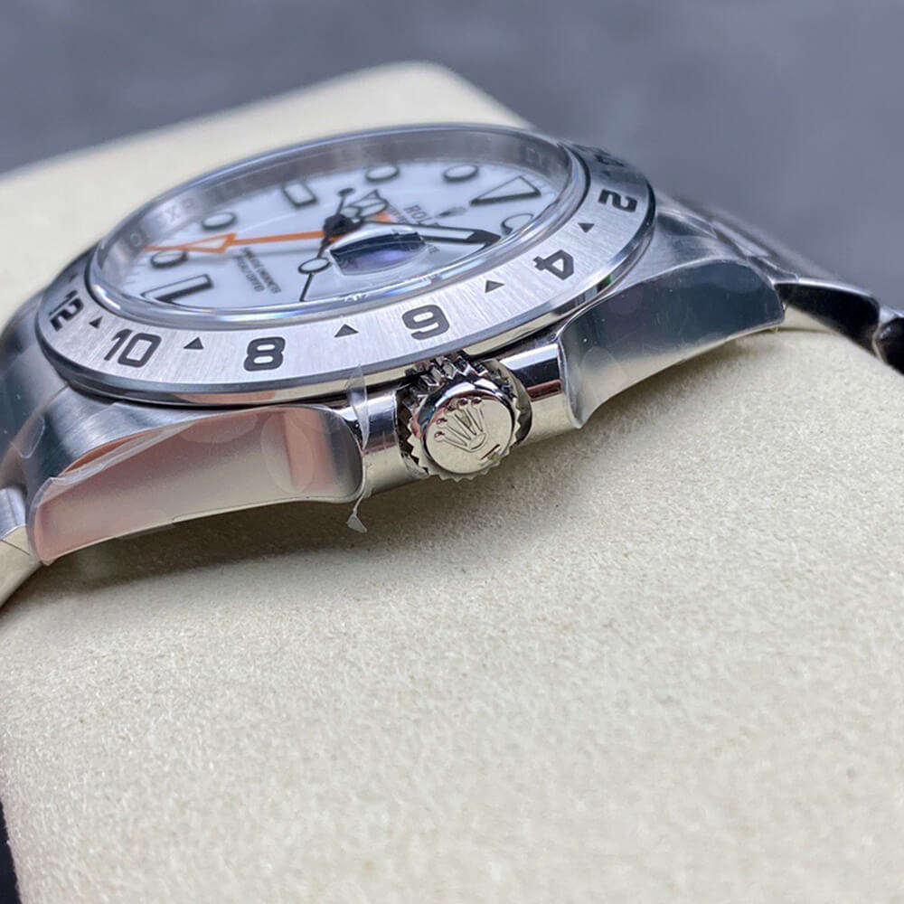 R01ex Explorer II