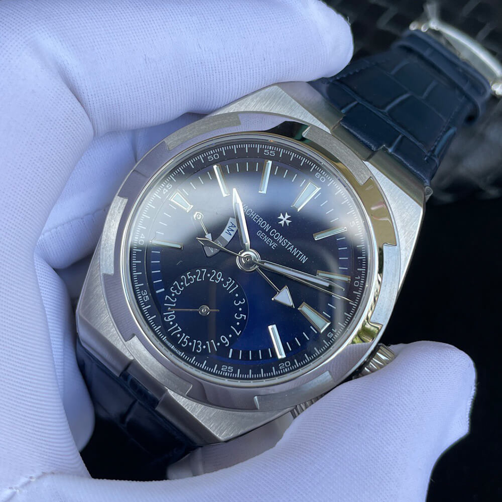 Vacheron C0nstan1n Overseas dual time