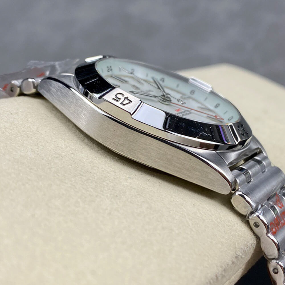 Breitling Chronomat Automatic GMT 40