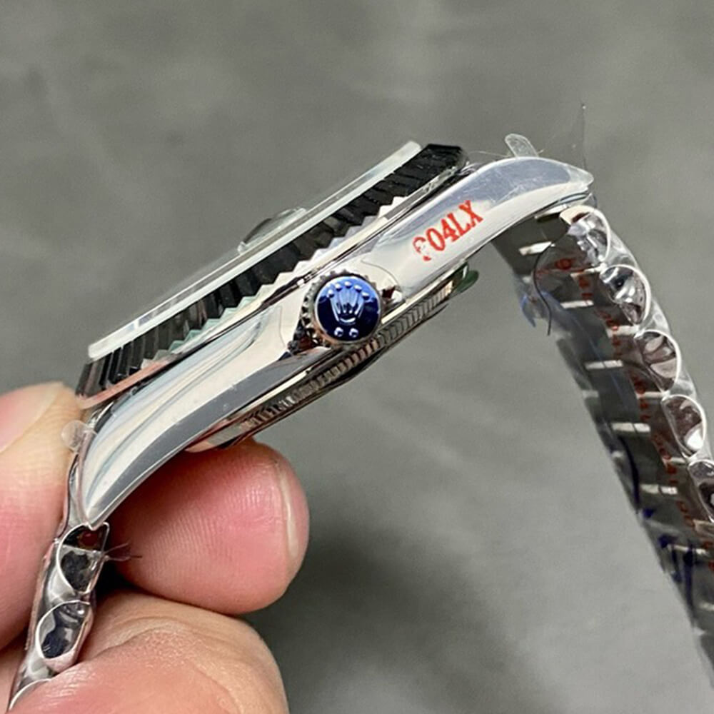 R01ex Day-Date 36