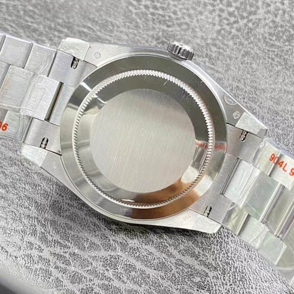 R01ex Day-Date 40