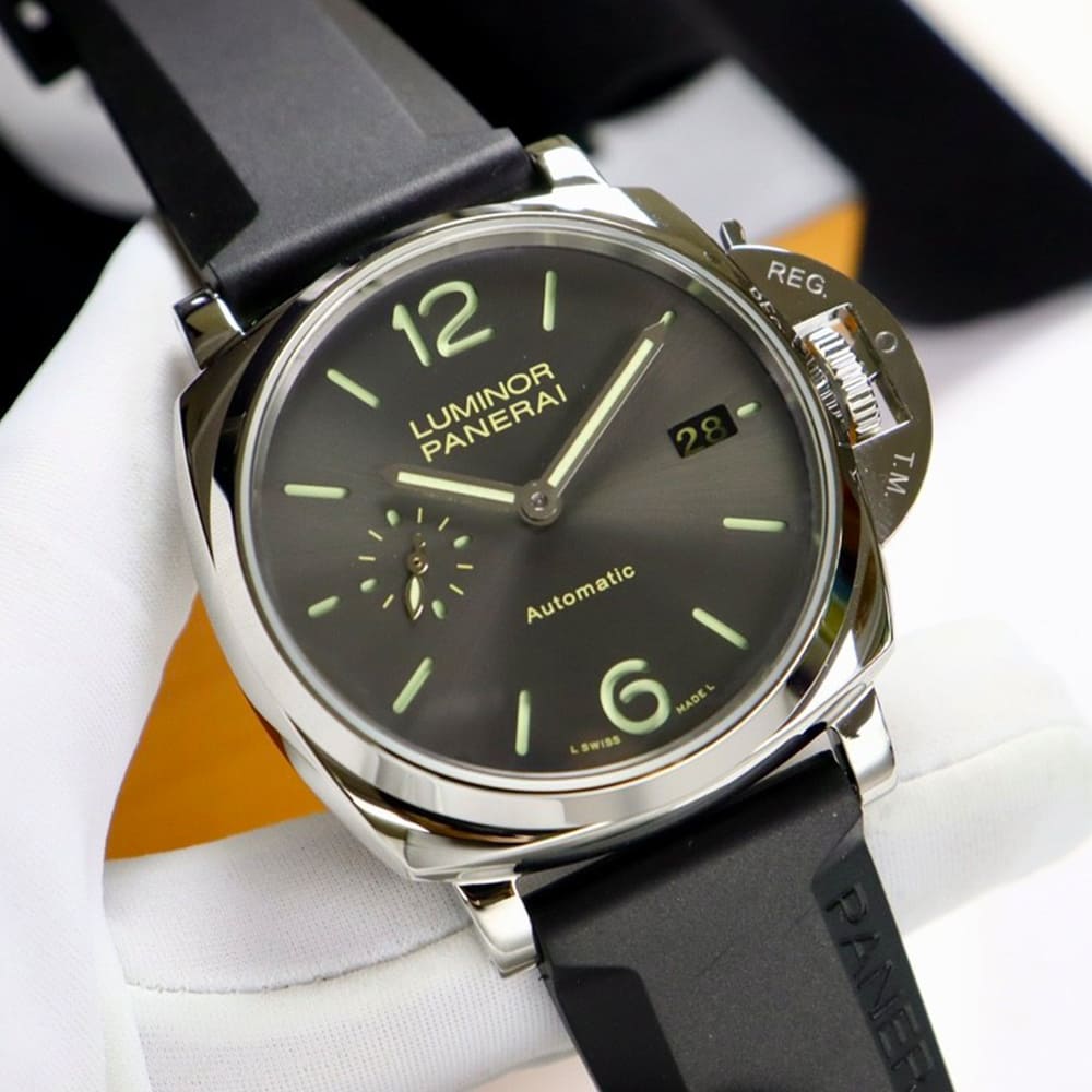 Pa*e*a1 LUMINOR Due 42mm