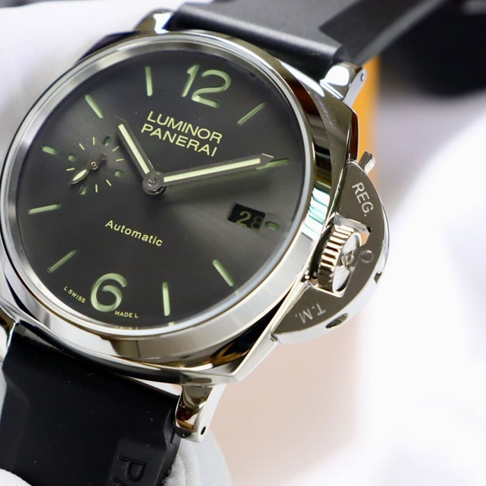 Pa*e*a1 LUMINOR Due 42mm