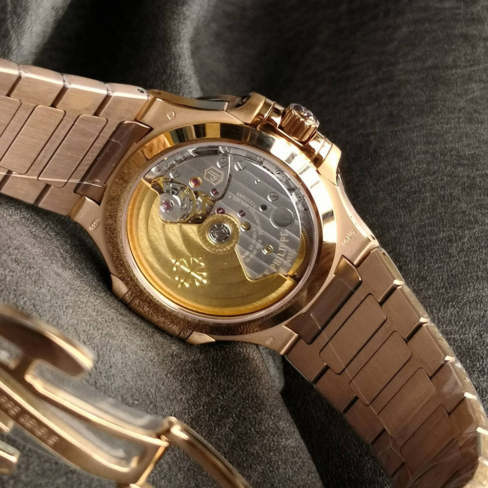 Pat*k Phi1i*pe Nautilus 7118