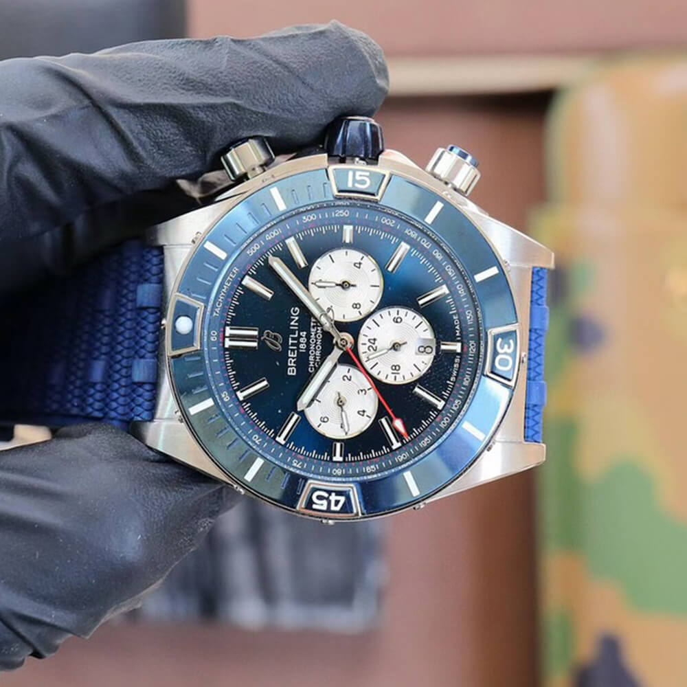Breitling S*per Chronomat B01 44