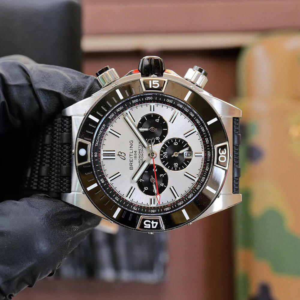 Breitling S*per Chronomat B01 44