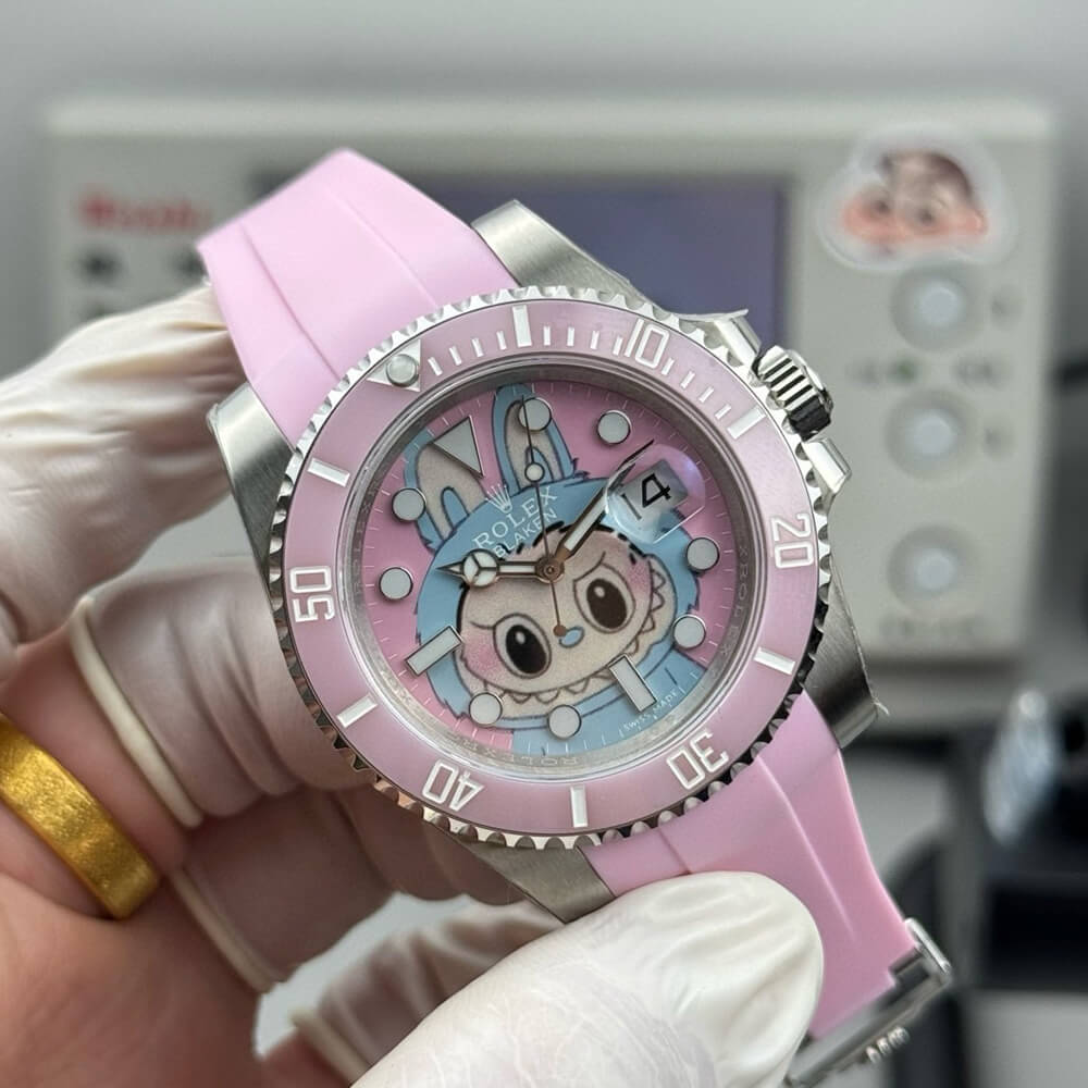 R01ex Submariner Labubu