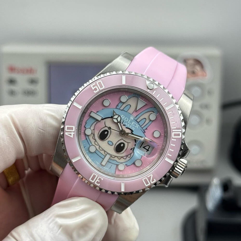 R01ex Submariner Labubu