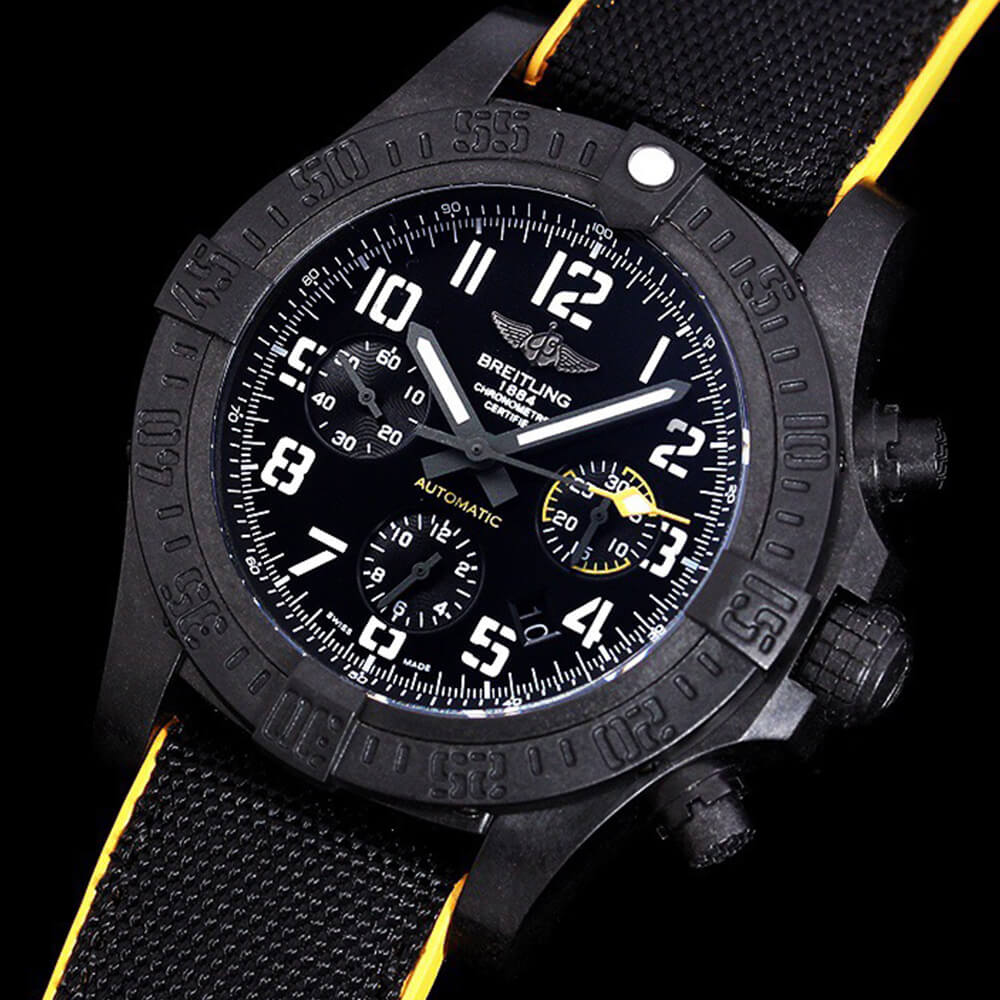 Breitling Avenger 45