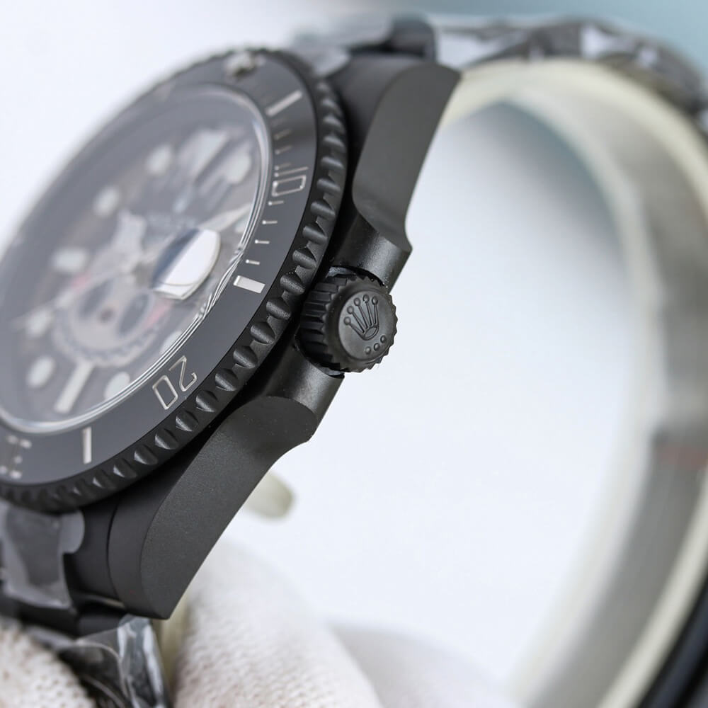 R01ex Submariner Labubu