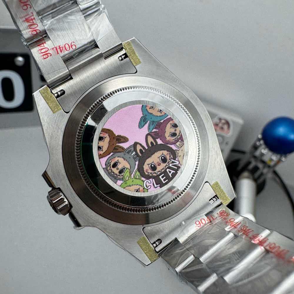 R01ex Submariner Labubu