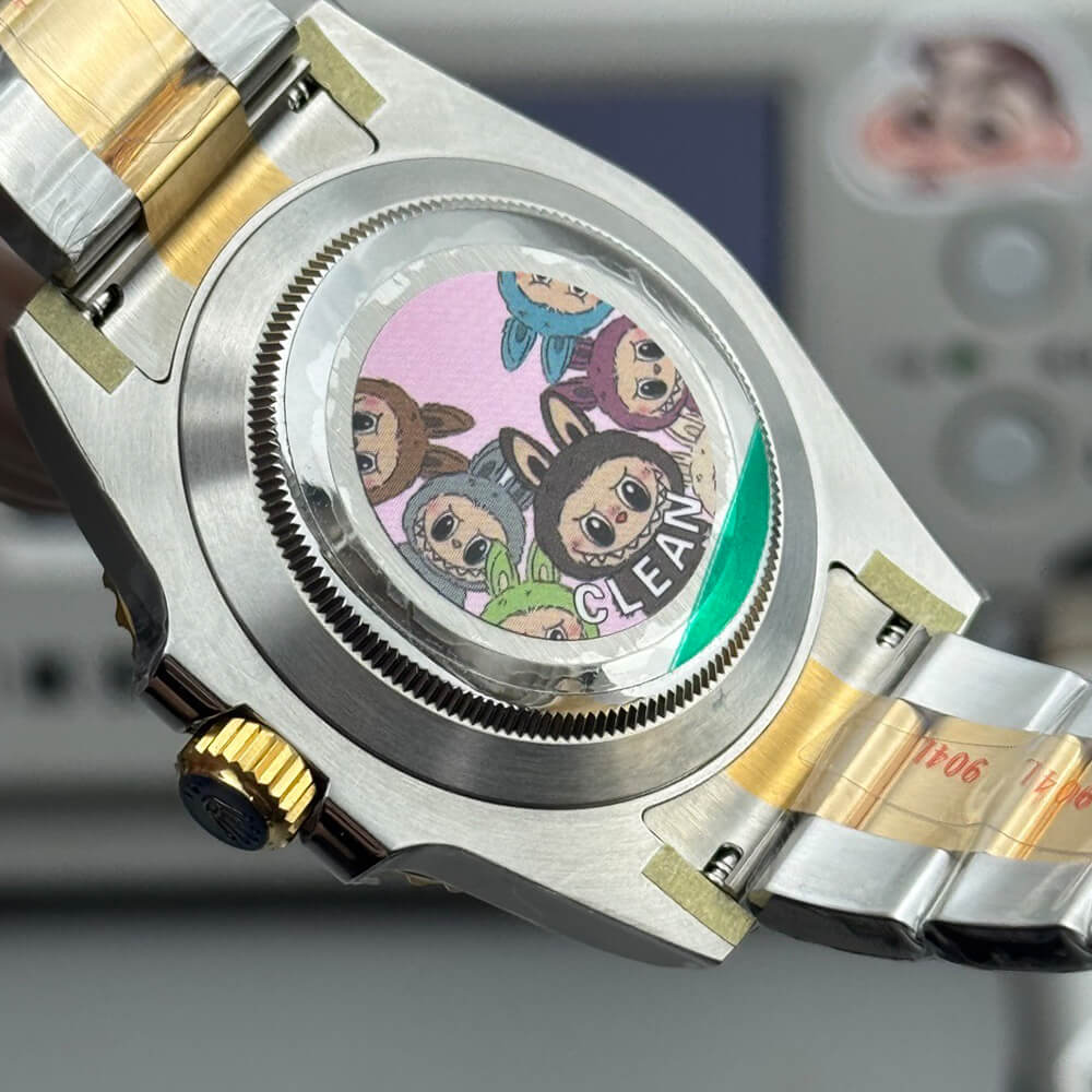 R01ex Submariner Labubu