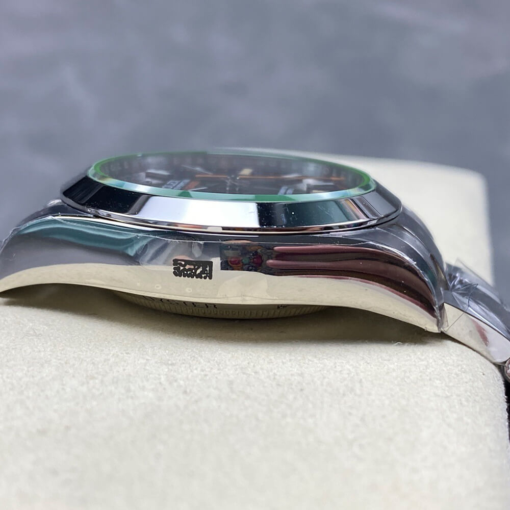 R01ex Oyster Perpetual Milgauss