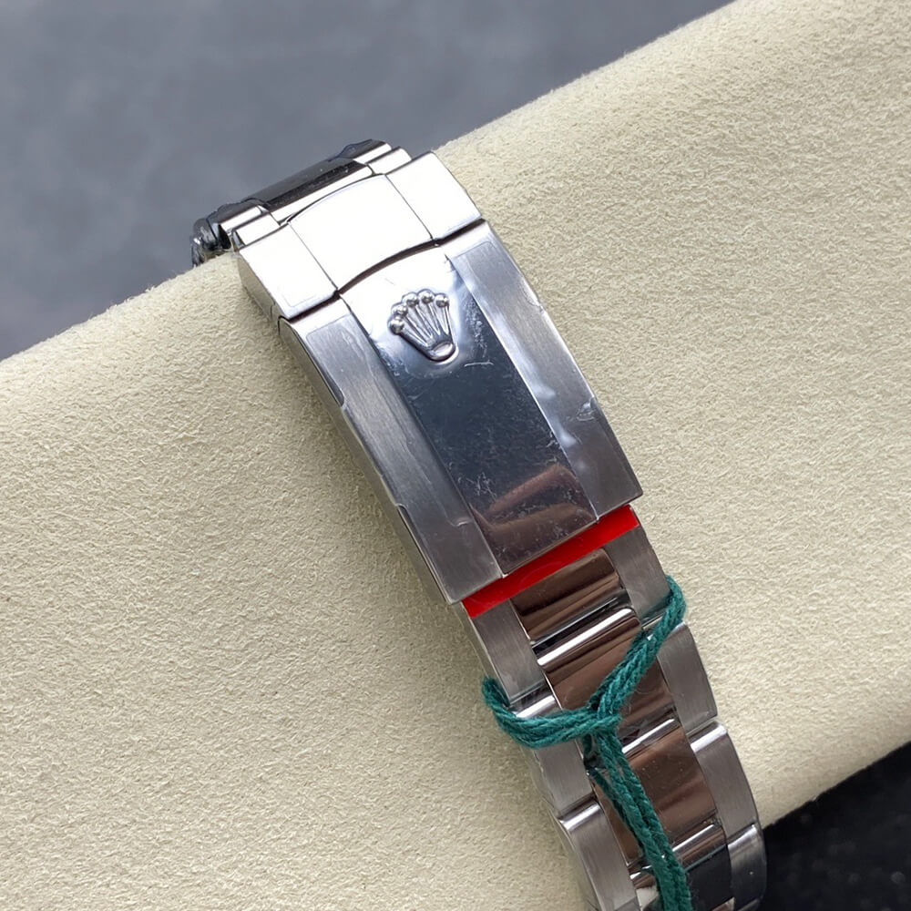 R01ex Oyster Perpetual Milgauss