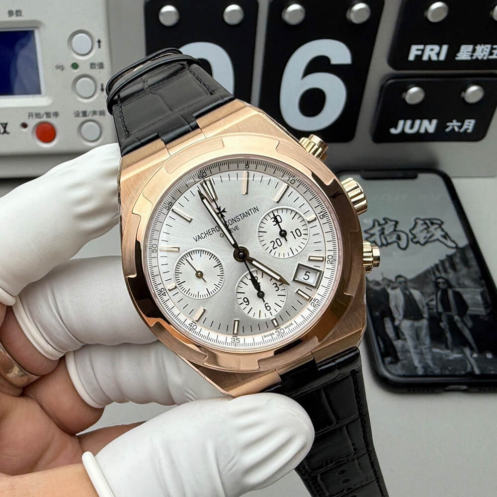 Vacheron C0nstan1n Overseas Chronograph