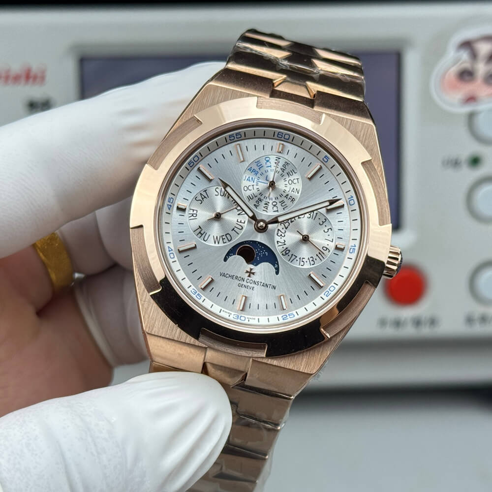 Vacheron C0nstan1n Overseas Chronograph