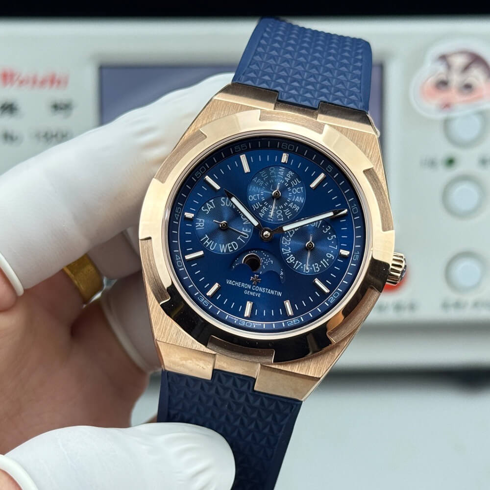 Vacheron C0nstan1n Overseas Chronograph