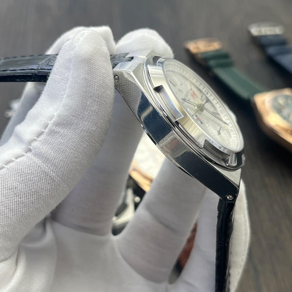 Vacheron C0nstan1n Overseas dual time