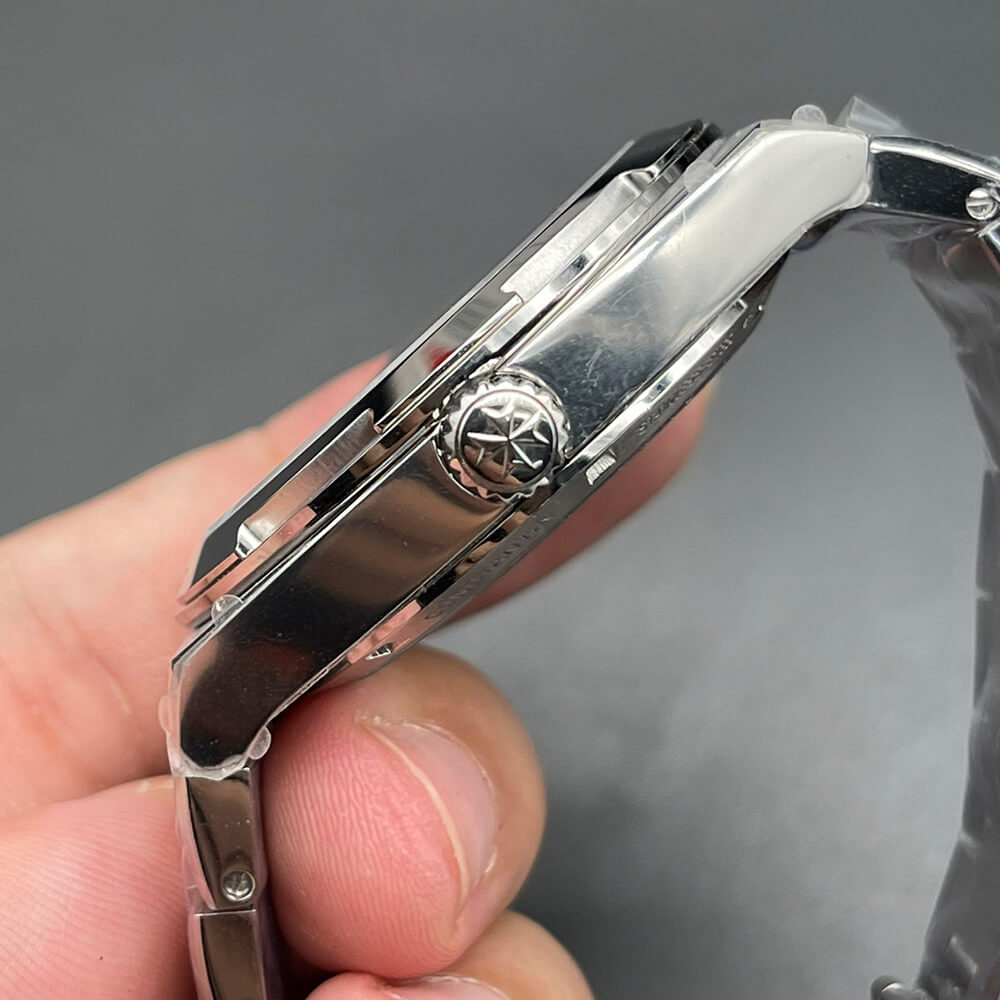 Vacheron C0nstan1n Overseas