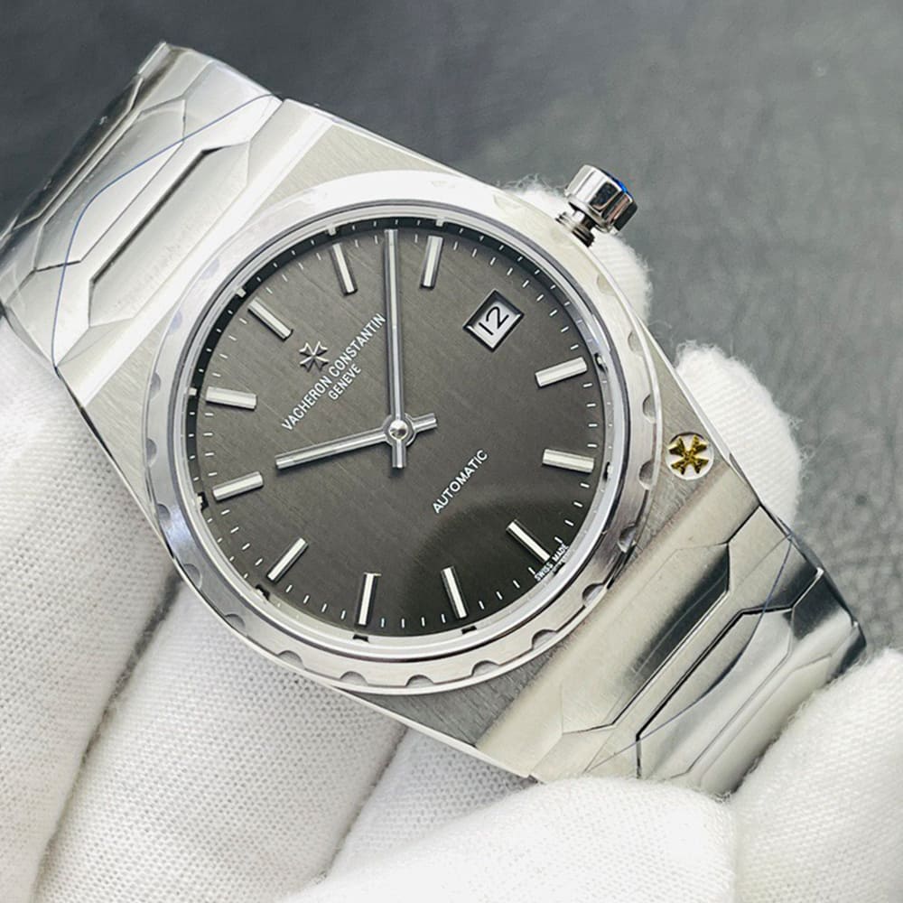 Vacheron C0nstan1n Historiques 222
