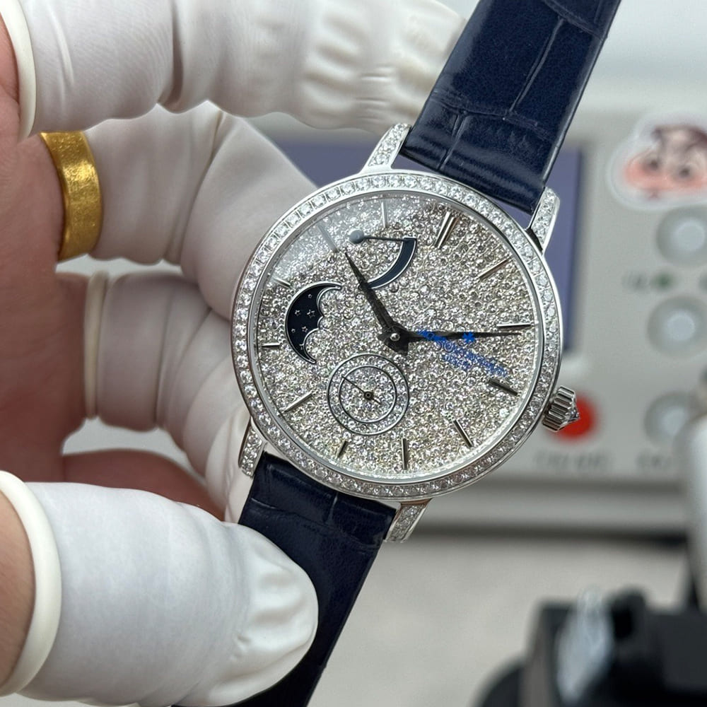 Vacheron C0nstan1n Traditionnelle Moon phase