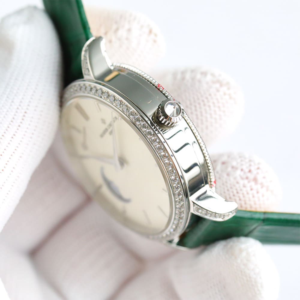 Vacheron C0nstan1n Traditionnelle Moon phase