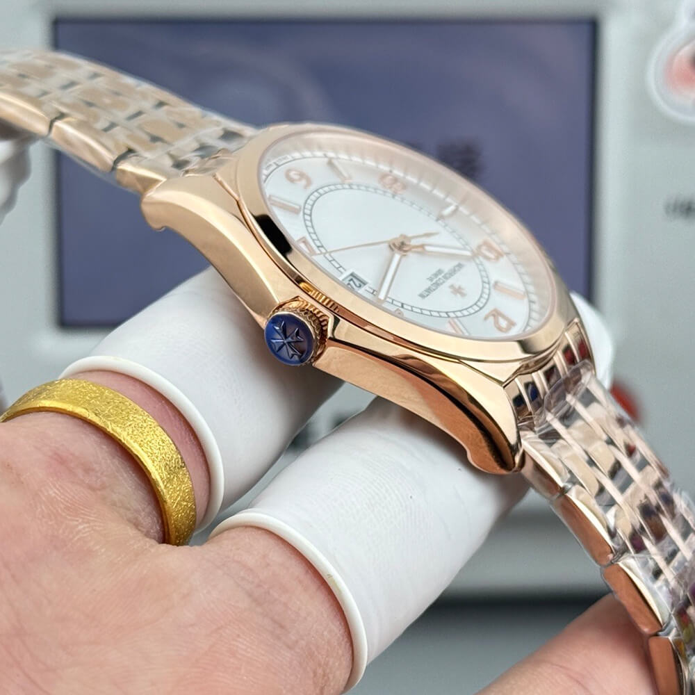 Vacheron C0nstan1n Fiftysix Self-winding