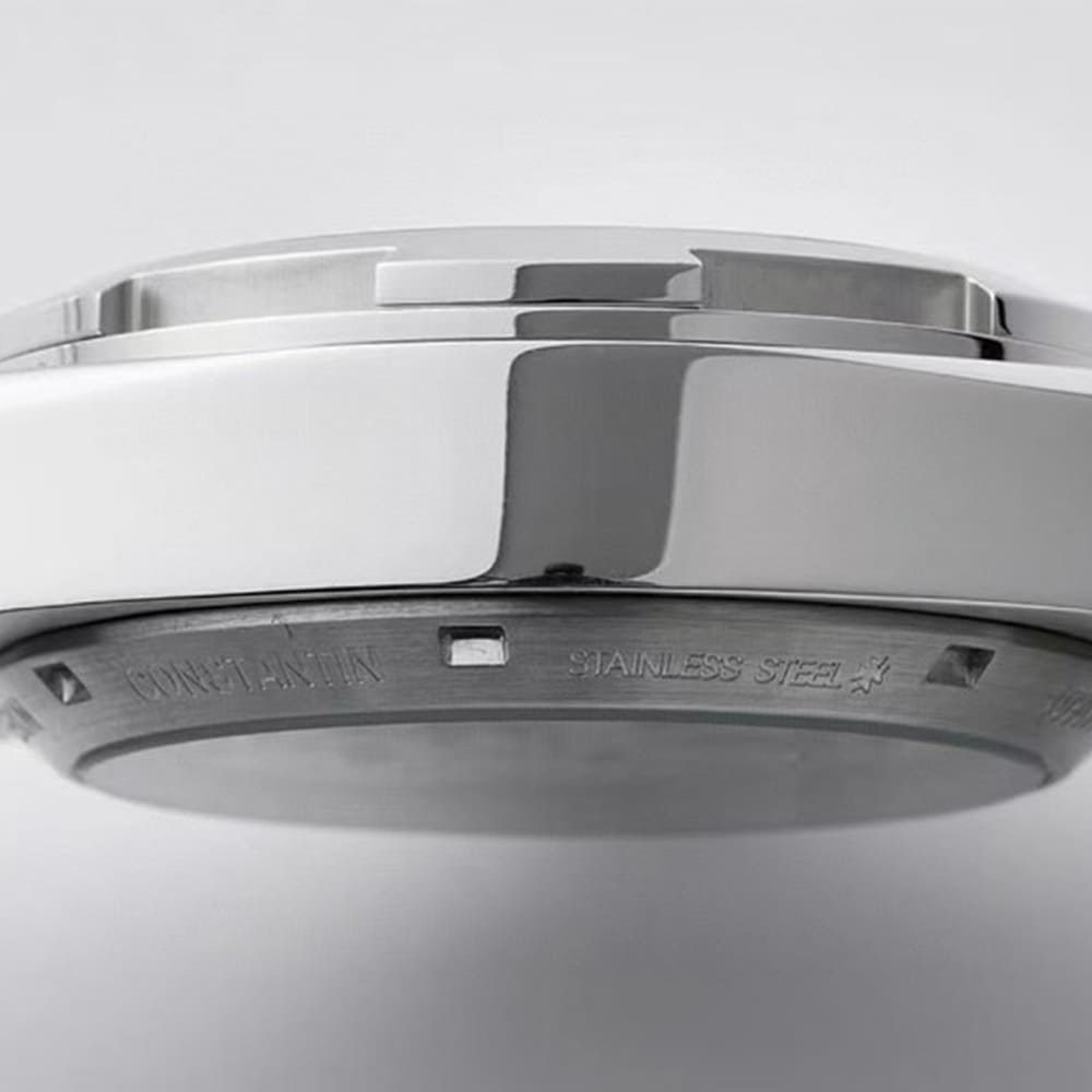 Vacheron C0nstan1n Overseas Tourbillon