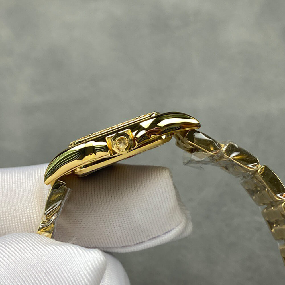 Ca*t1er Small Panthere de Ca*t1er watch