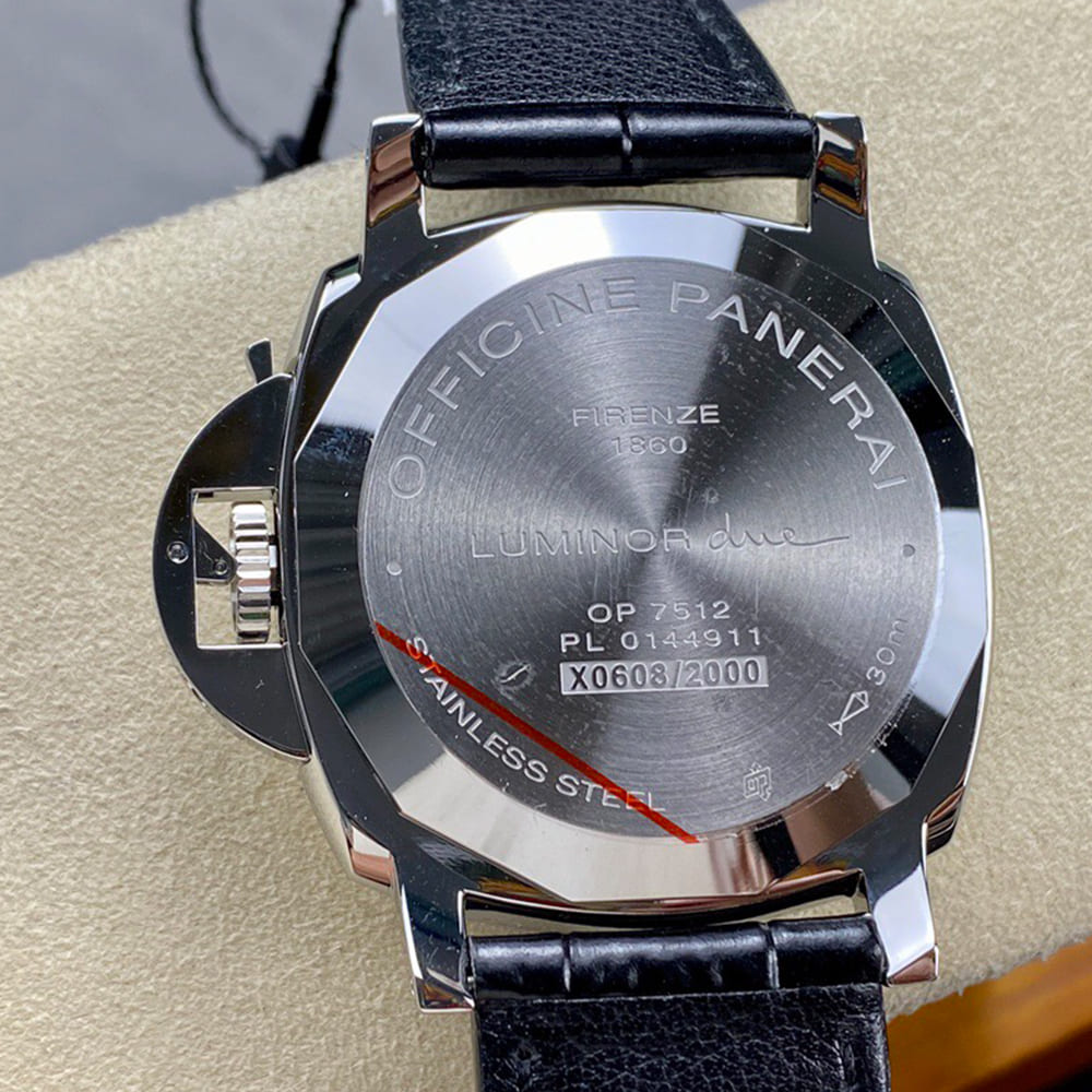 Pa*e*a1 LUMINOR Due 42mm