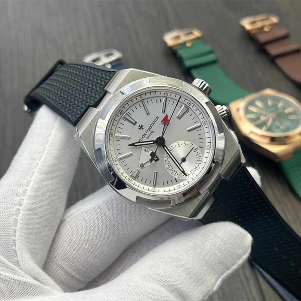Vacheron C0nstan1n Overseas Dual Time