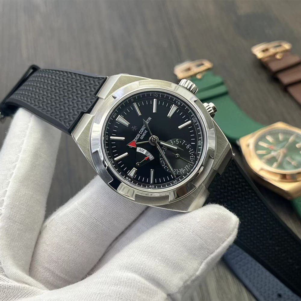 Vacheron C0nstan1n Overseas Dual Time