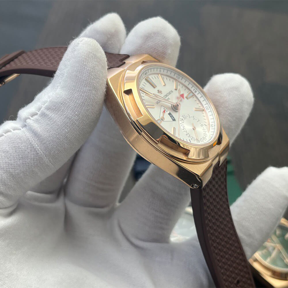 Vacheron C0nstan1n Overseas Dual Time