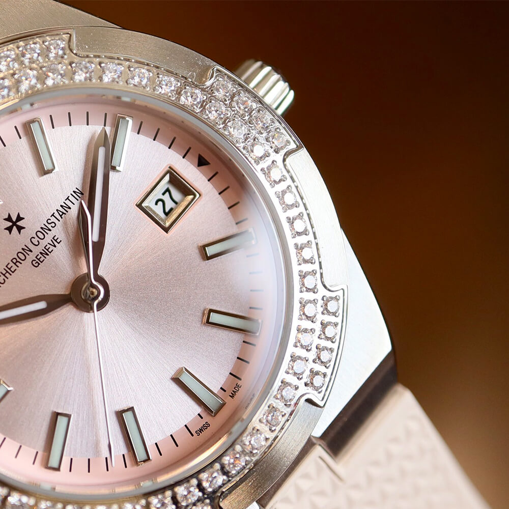 Vacheron C0nstan1n Overseas Self-winding
